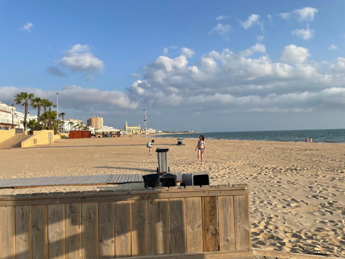 Vistas Al Mar A 10 Metros De La Playa De Regla Parking Gratis * Chipiona
